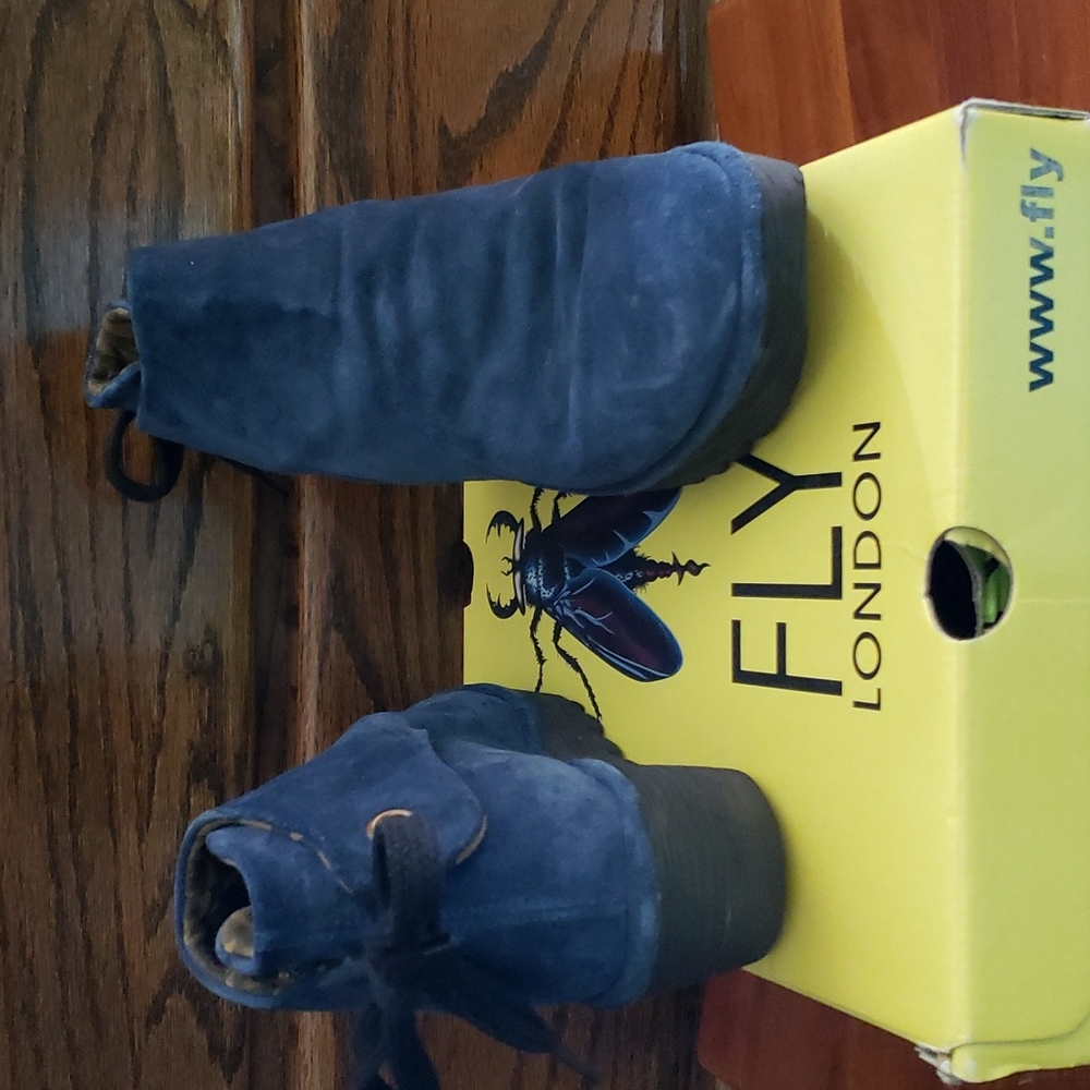 Boots - Fly London